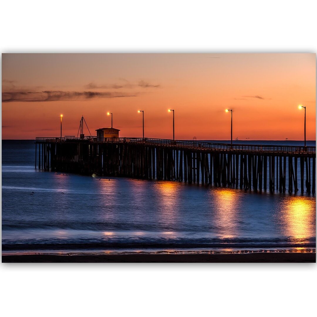 Leinwandbild Laternen auf dem Pier