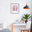Giclée encadrée par une chaise rose tendance, design par Ziwei Li-1995692876-1995692878