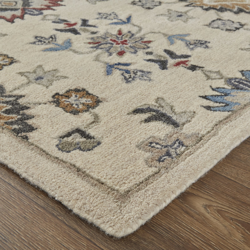 Azalea Wool Floral Area Rug, Rectangle 4' x 6'