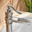Robinet de salle de bain à simple arche et monocommande à petite arche Waterfall-108027315