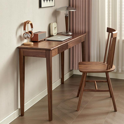 Ensemble de bureau simple et chaise simple