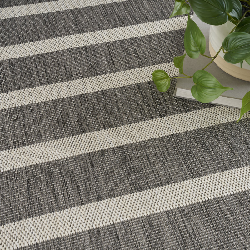 Tapis intérieur / extérieur rectangulaire Shaila, Gris anthracite / ivoire, Rectangle 7 pi x 10 pi