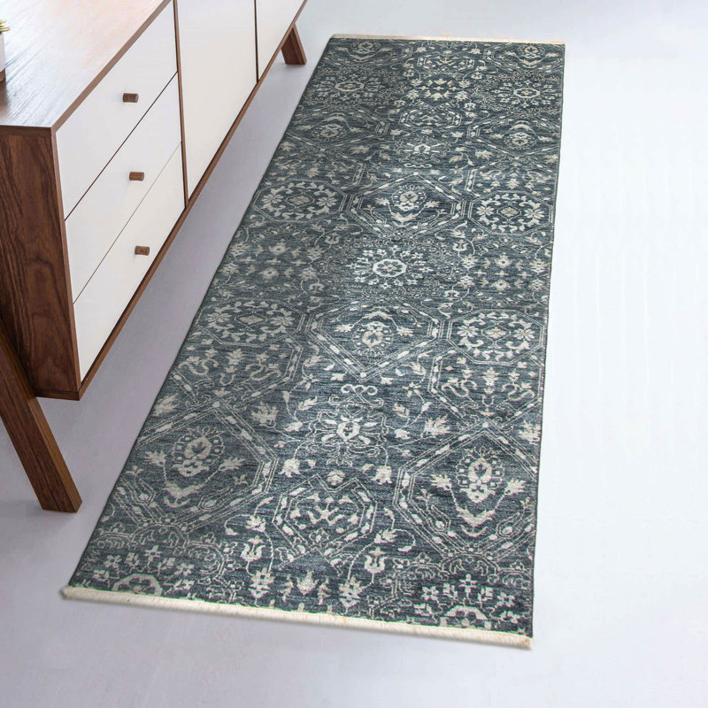 Tapis sarcelle Heritage 2 pi 7 po x 7 pi 11 po