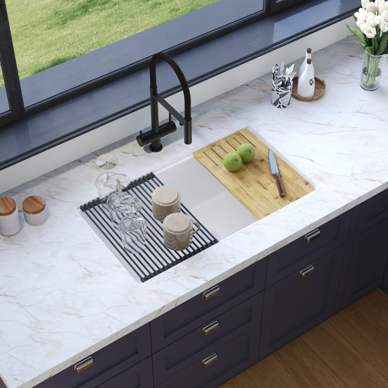 Évier de cuisine rectangulaire à cuve simple encastrable en quartz 33 po x 19 po avec accessoires DeerValley, Blanc