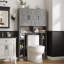 Armoire de rangement au-dessus de la toilette avec 3 portes de grange-998901255