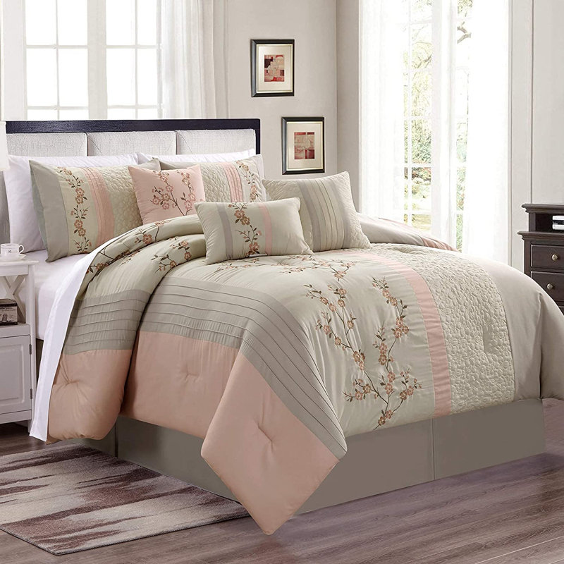 Polyester Standard Floral Comforter Set, Queen Comforter+2 Shams+3 Throw Pillows, Blush