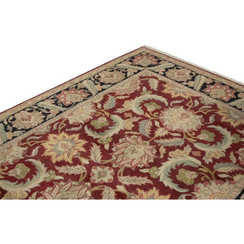 Tapis rouge et noir noué à la main de haute qualité