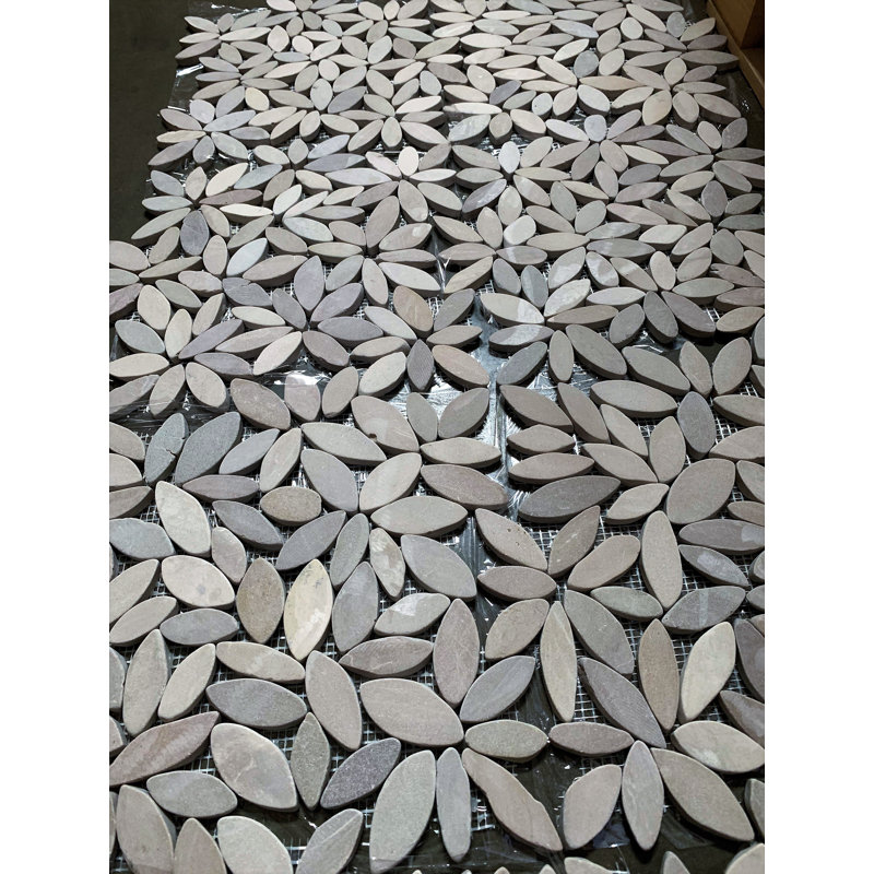 Mosaïque de plancher et de mur en galets de 12 po x 12 po Blossom Magnolia Floret