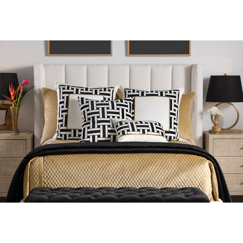 Tommy Square Pillow Cover & Insert