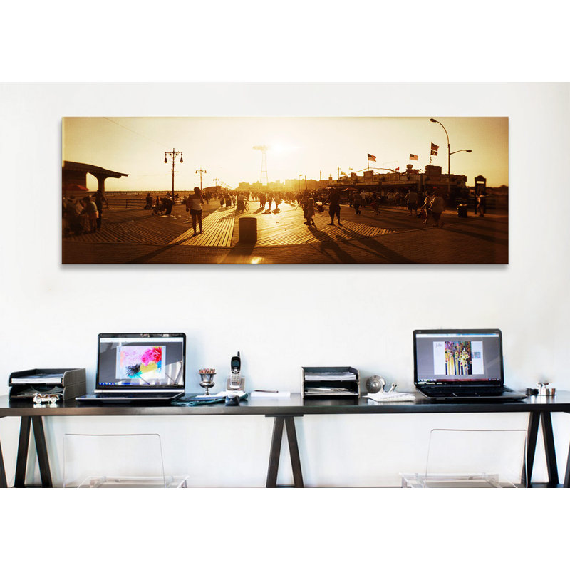 « coney island boardwalk, coney island », reproduction de photo sur toile tendue, Cadre noir, H 16 po x l 48 po x P 1,5 po