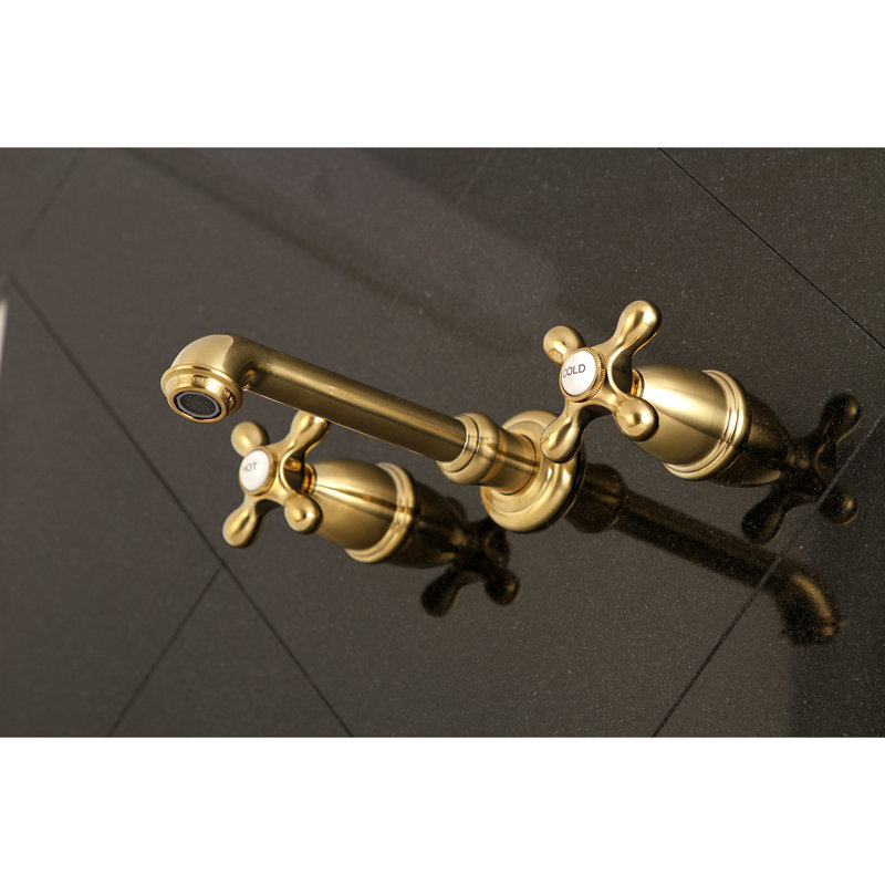 Robinet de salle de bain mural 3 trous Kingston Brass English Country, Laiton satiné