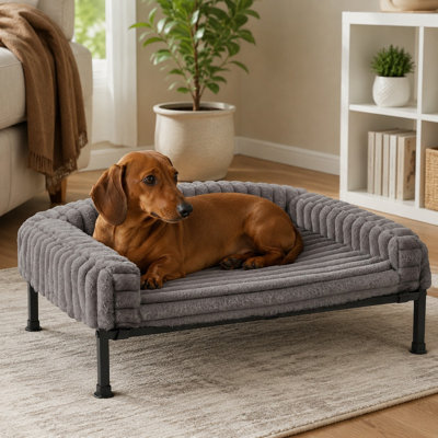 Lit surélevé gris de 30 x 20 pouces pour petits chiens et chats, recouvert d'un coussin moelleux et doté de pieds antidérapants ; le lit est lavable et convient à une utilisation à l'intérieur ou sur la terrasse.