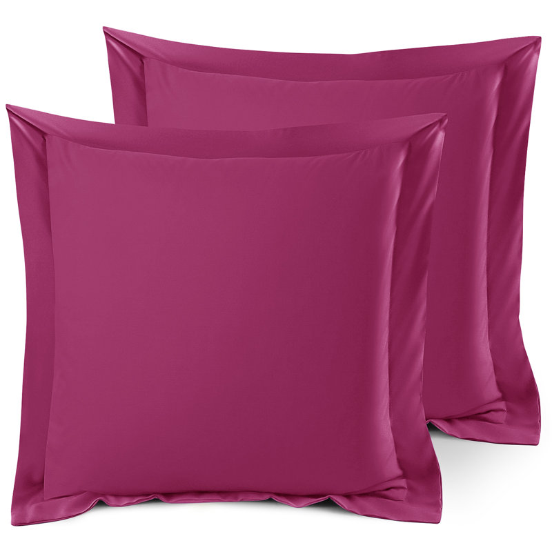 Polyester Bedding, Magenta, 26" x 26"
