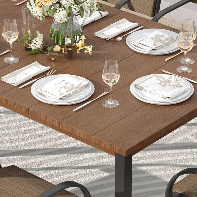 Ensemble repas pour 6 personnes avec table rectangulaire de L 63 po et chaises pivotantes en polyester enduit de PVC