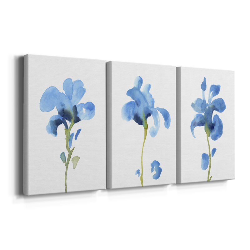 Striking Blue Iris I - Toile tendue sur mesure avec châssis - 3 pièces, H 36 po x l 72 po