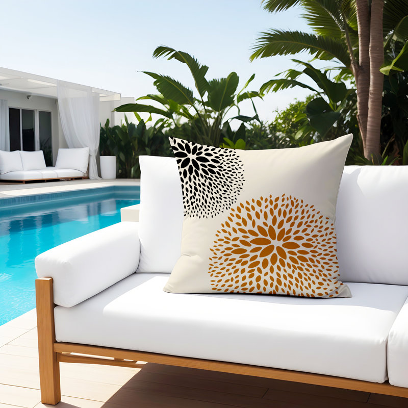 Housse et insert de coussin décoratif intérieur / extérieur Bavière, H 17 po x l 17 po, Orange/crème/noir