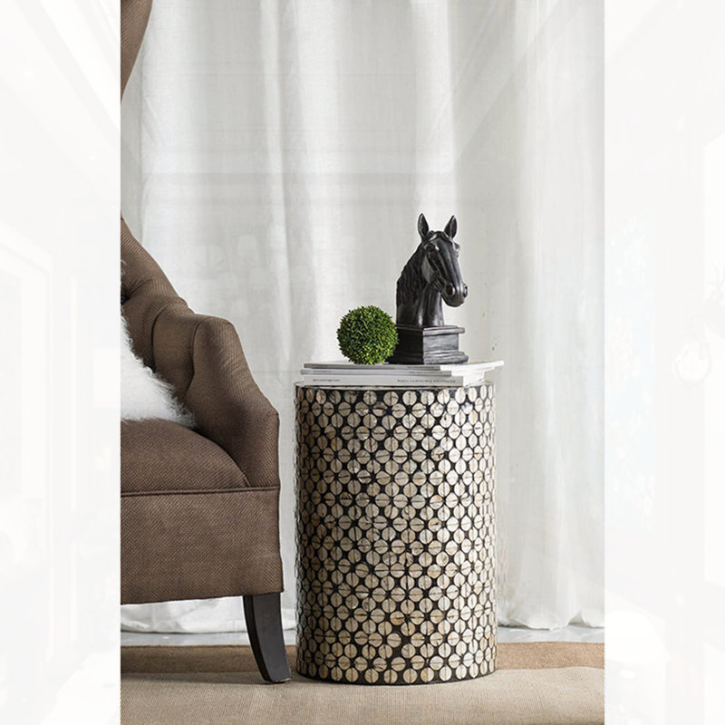 Table d'appoint décorative