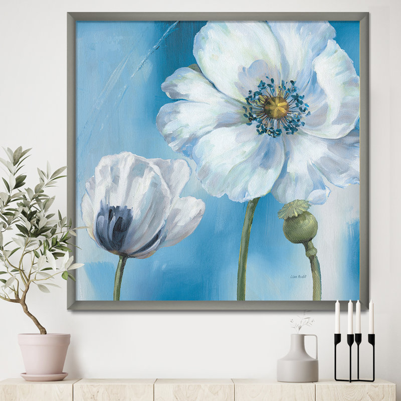 « handpainted white fleur on blue i », reproduction d’art sur toile, H 30 po x l 30 po x P 1 po, Cadre argenté