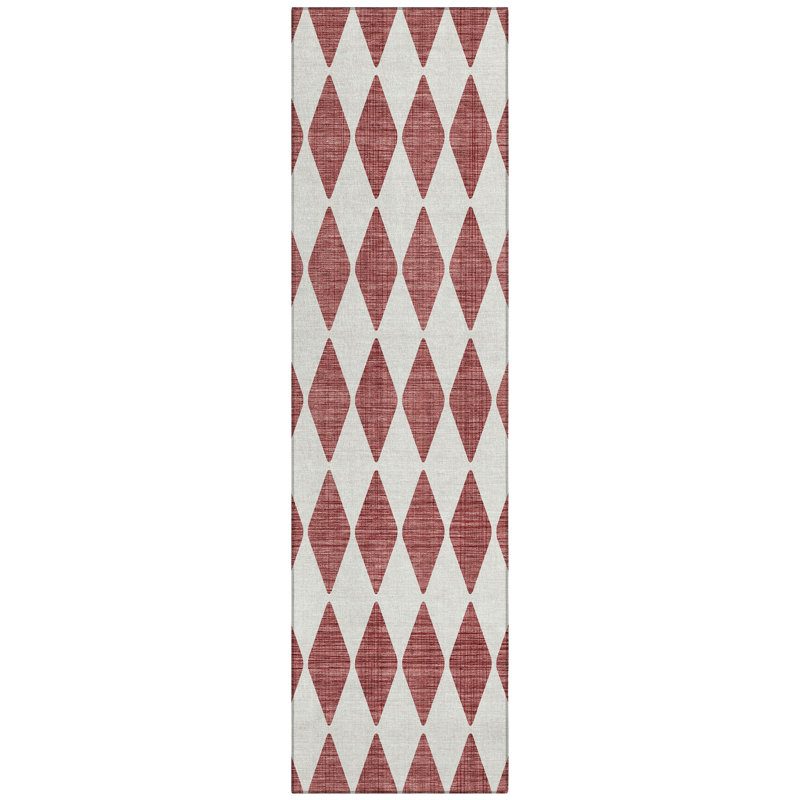 Loreen Washable Geometric Indoor / Outdoor Rug, Runner 2'3" x 7'6"