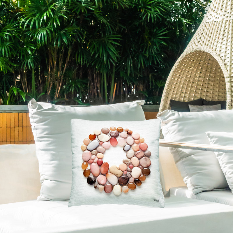 Coussin d'extérieur imprimé galets naturels en cercle par RB