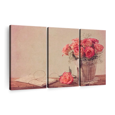 " Vintage Roses "