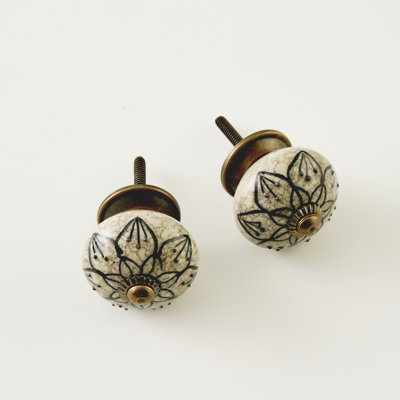 Boutons d'armoire floraux en céramique Leila