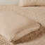Le couvre-lit 3 pièces kaki, en microfibre, rembourré, maintient l'hygiène de la literie, améliore l'ambiance et le confort de la chambre à coucher-118742813-118742810