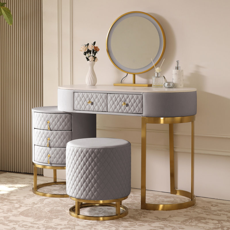 Amnon Vanity, Gray