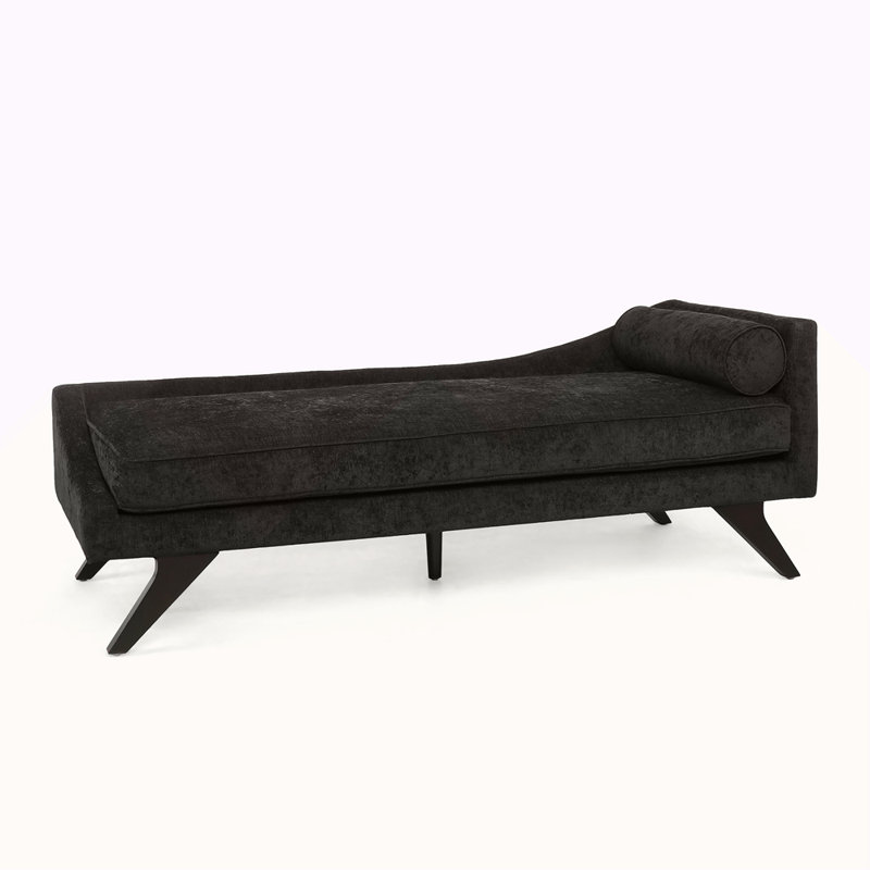 CHAISE LUNGE