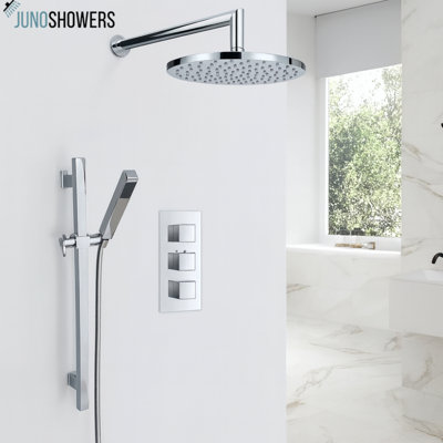 Système de douche chromé avec pomme de douche à pluie et douchette, conception murale