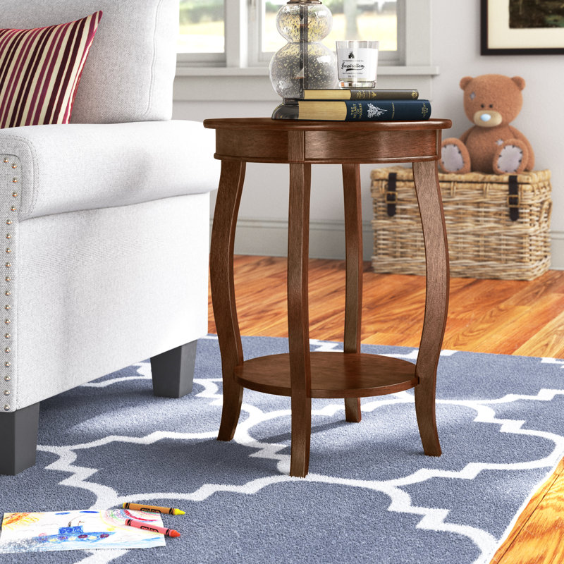 Everill End Table, Hazelnut