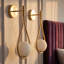 Lot de 2 appliques murales en forme de larme, fini or brossé, 47 cm (18,5 po), luminaire en verre opalin blanc.