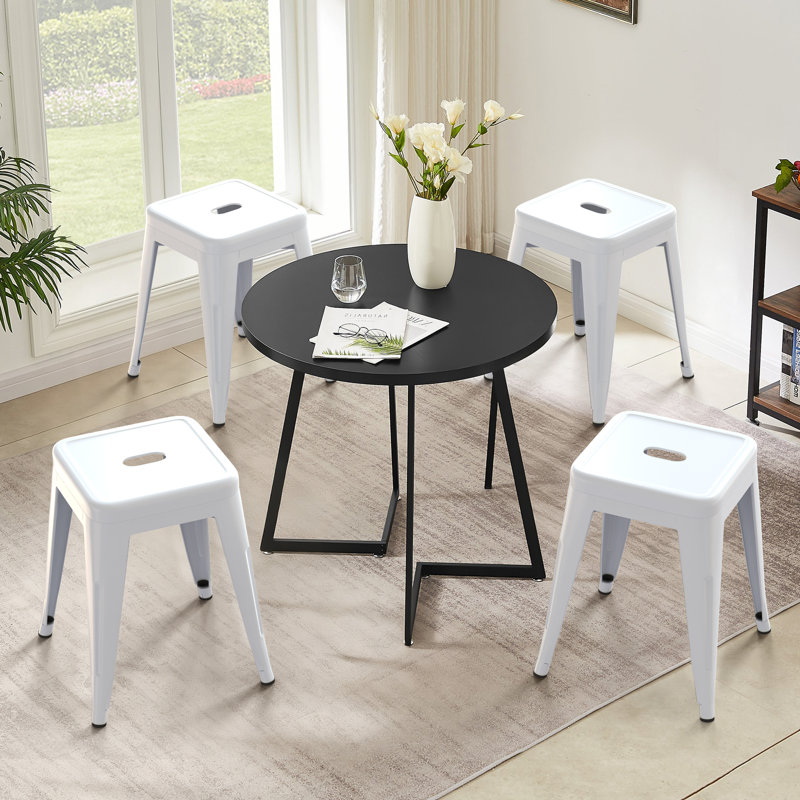 Tabourets de comptoir en métal de 18 pouces, tabourets de salle de classe empilables, chaises de salle à manger en métal sans dossier pour l'intérieur et l'extérieur, tabourets de bar de cuisine (ensemble de 4)