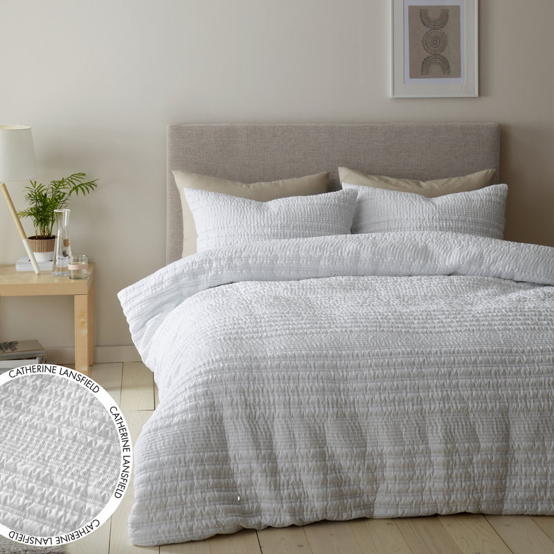Lennon Stripe Textured Seersucker Duvet Cover Set with Pillowcases White, Single - 1 Standard Pillowcase