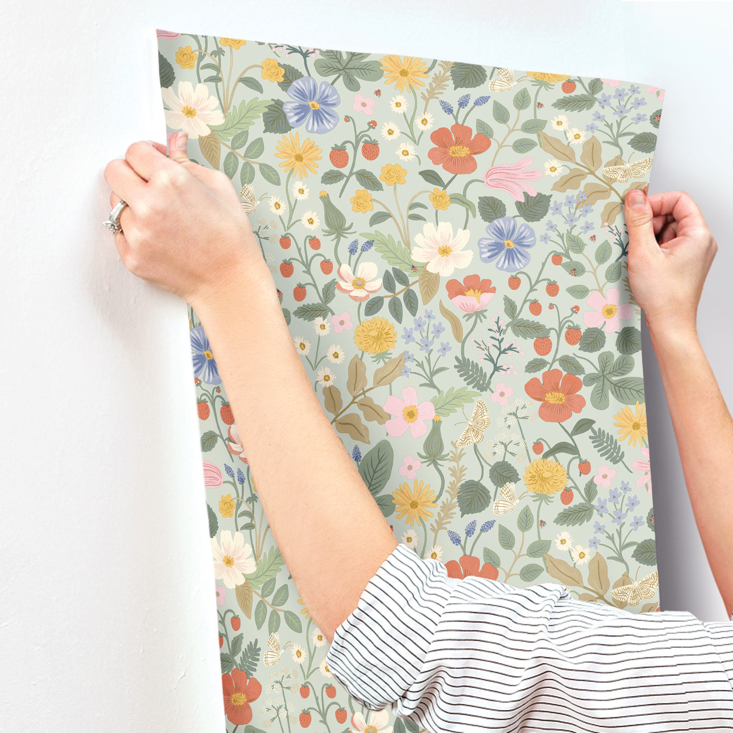 Strawberry Fields Wallpaper Roll, Mint