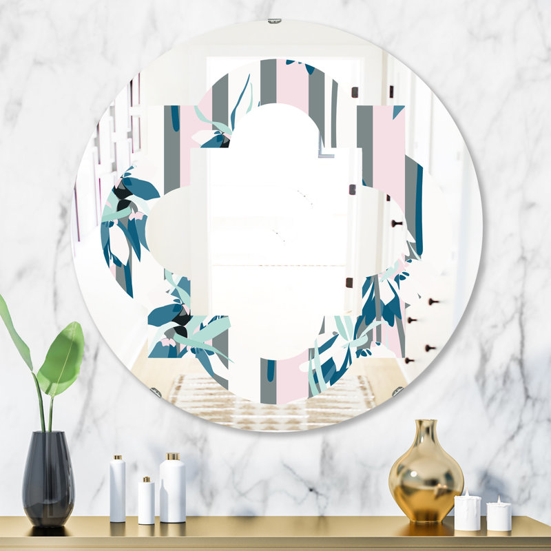 Miroir mural sans cadre à la main quadrilobe lilies, 23,6 po x 23,6 po