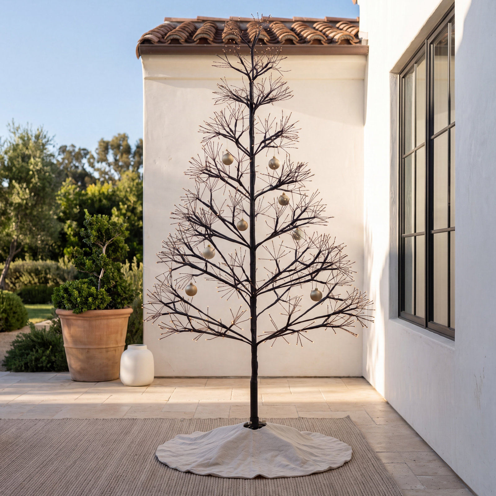 4' Pre-Lit Halloween Starburst Tree