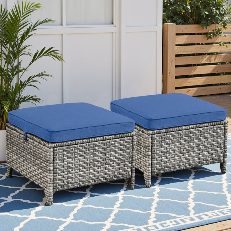 Outdoor Lounge Chair