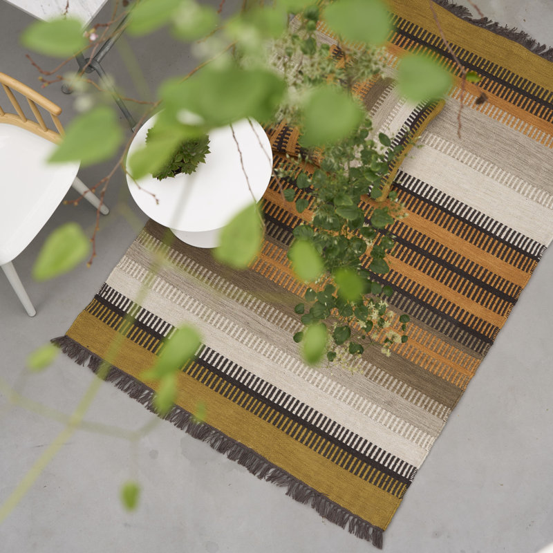Muturi Natural Outdoor Rug, Rectangle 3'11" x 5'11"