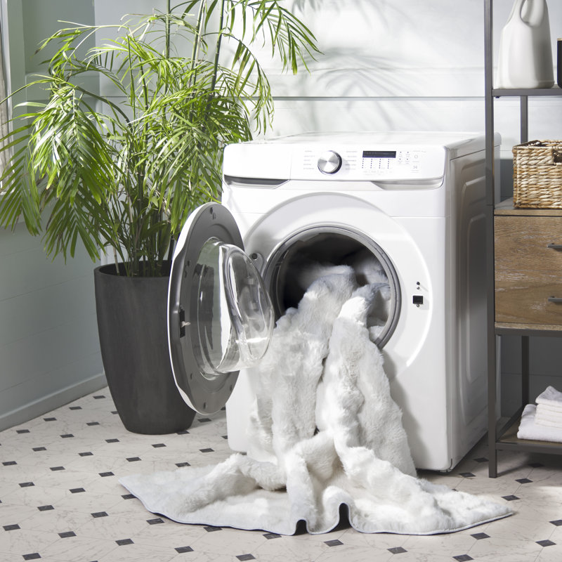 Faux Rabbit Bubble 100 Performance Machine Washable No Pattern Rug, Rectangle 5' x 7'