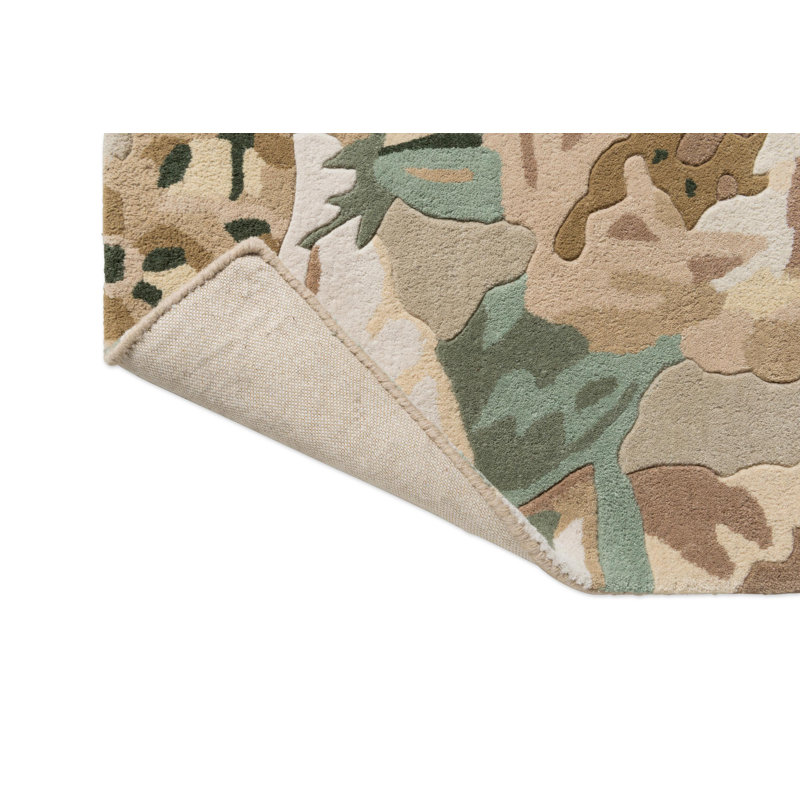 Hand Tufted Wool Floral Area Rug in Birch, Rectangle 4'7" x 6'7"