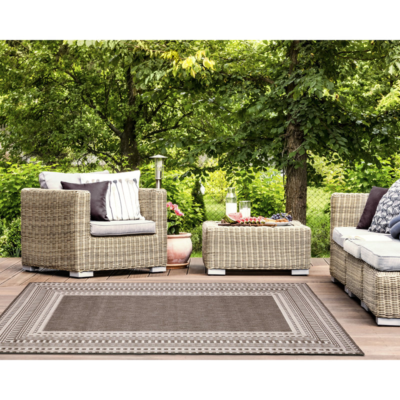 Tapis rayé naturel intérieur / extérieur Wingil, Rectangle 6 pi 6 po x 9 pi 3 po