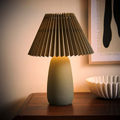 Takiah Ceramic Table Lamp