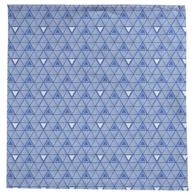 Nappe triangles dessinés à la main classiques