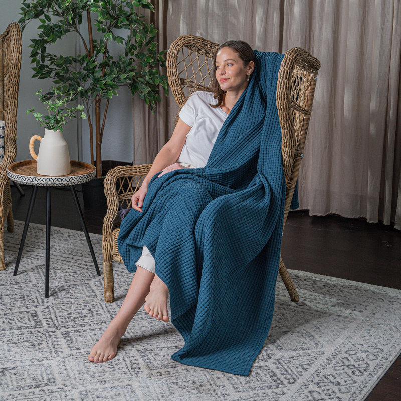 Comfy Cubs 100% Cotton Waffle Weave Throw Blanket Breathable Skin-Friendly Soft Lightweight, Textured Blanket, Twin, Neptune