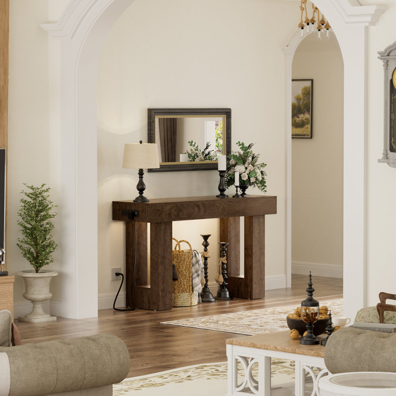 Console Farmhouse avec prises de courant et capteur de lumière, H 33,5 po x l 47 po x P 13,8 po, Brun
