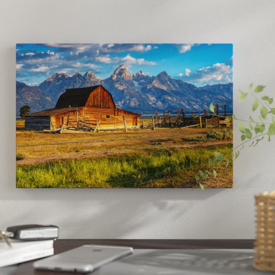 " Moulton Barn " by Sergio Lanza