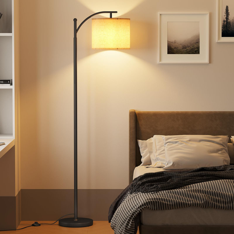 Manolya Black Traditional Floor Lamp, Black