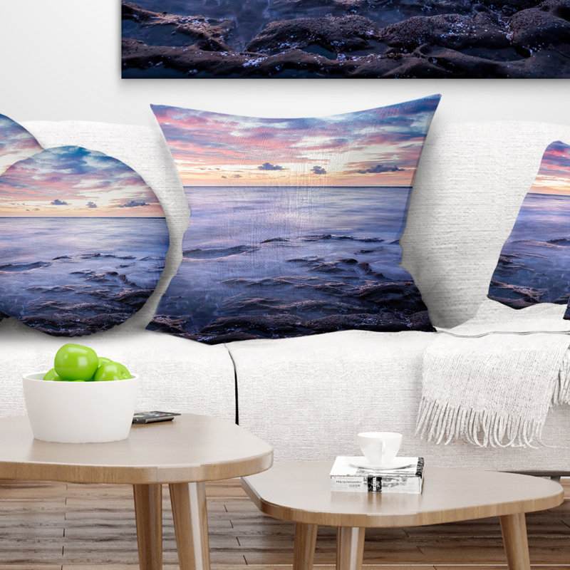 Coussin lombaire à grand exposition twilight sea rock, Carrée 18 po x 18 po