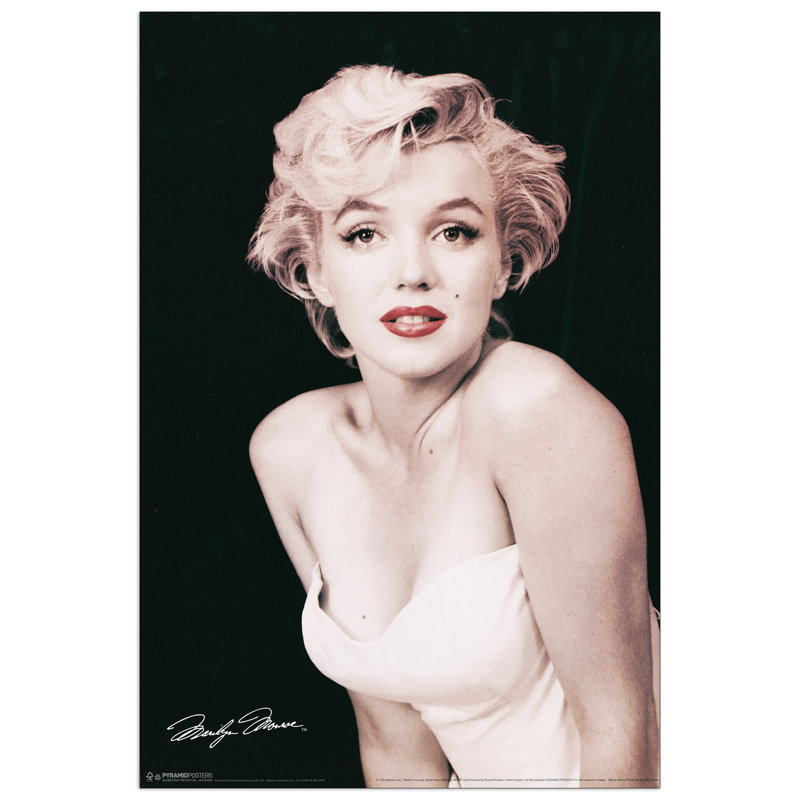 No Frame Memorabilia on Wood